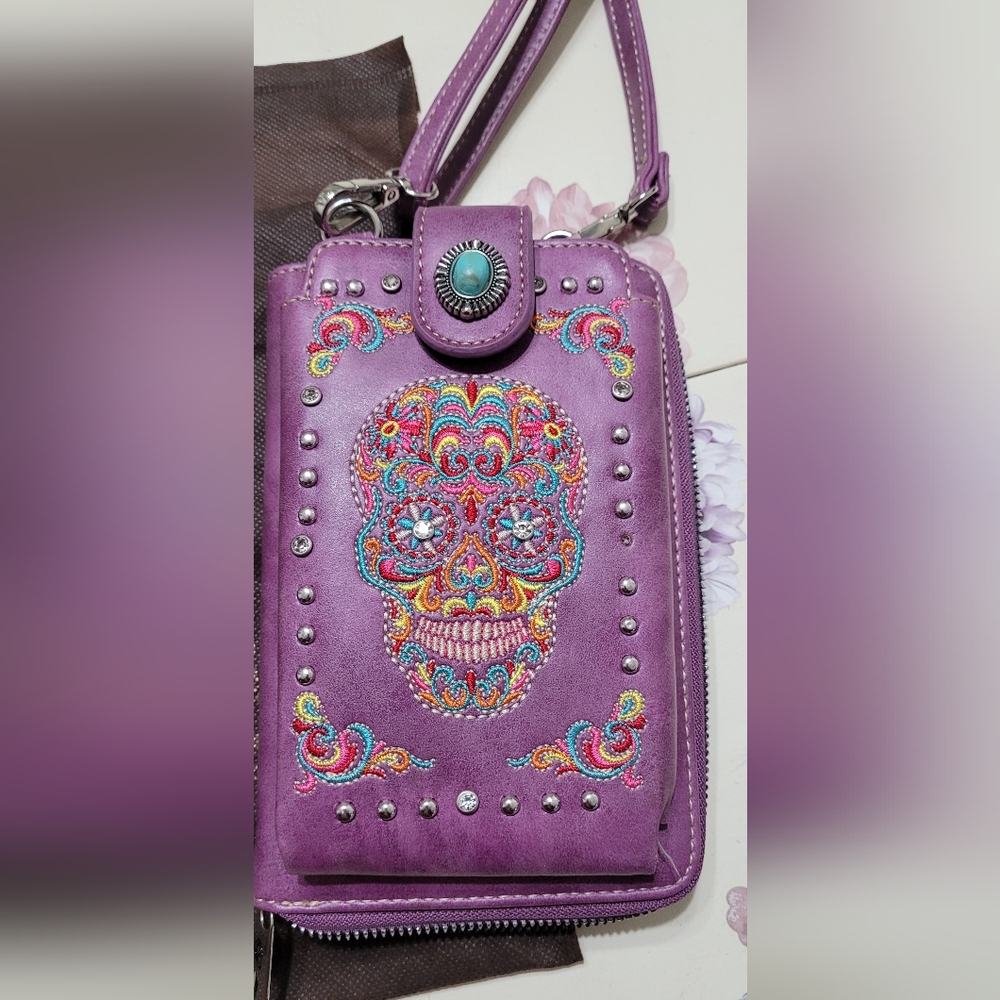 Montana West American Bling Embroidered Sugar Skull Phone Wallet/Crossbody